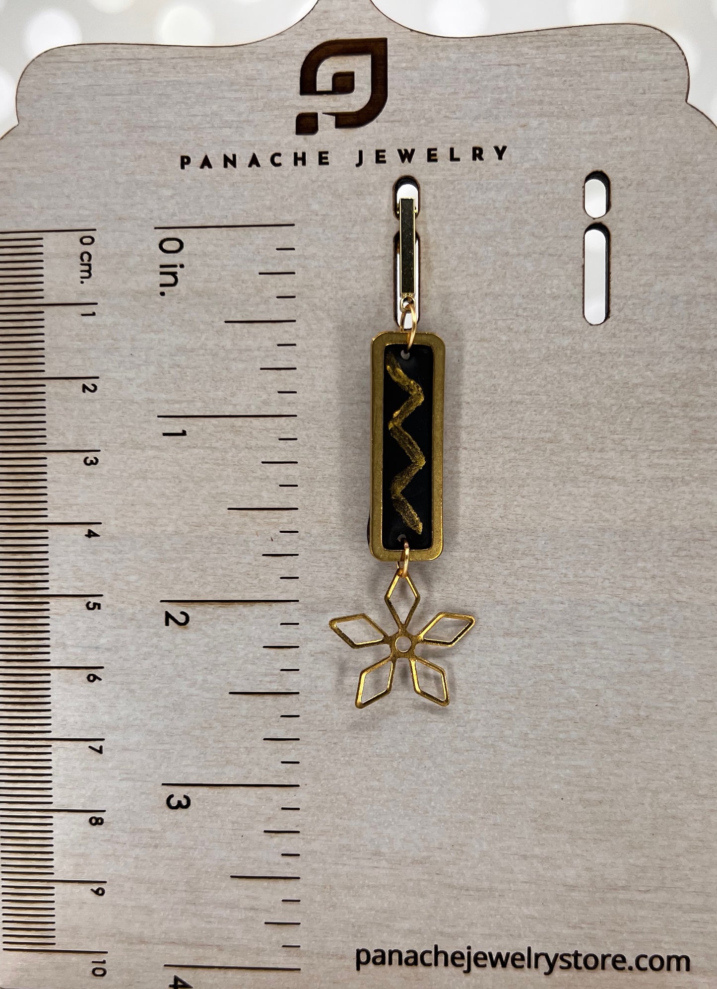 long Gold lightweight fashion Everyday Earrings clay Brass Black