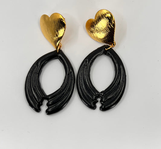 plated medium lightweight Gold Earrings clay Black