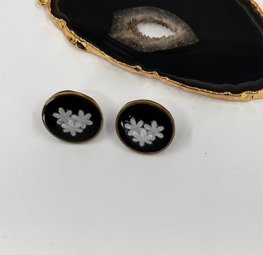 White stud short lightweight fashion Everyday Earrings clay Brass Black